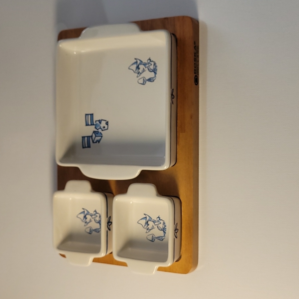 (#2) Boska holland tapas cheese cup and mahogany tray